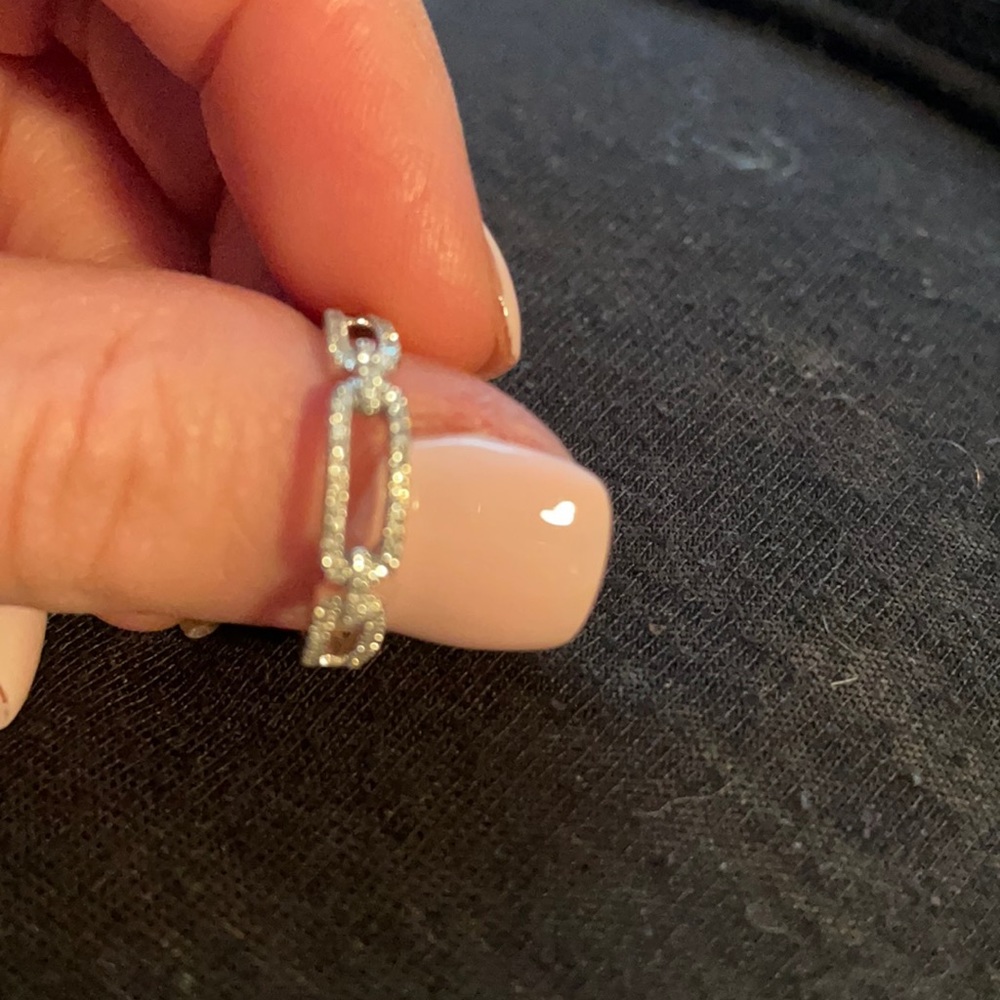 Beautiful white gold and Diamond ring